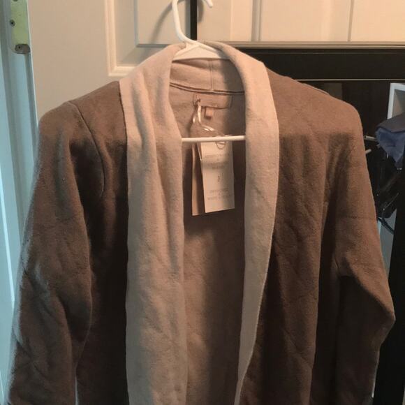Italian Cashmere and wool sweater with pockets NWT - Picture 4 of 5